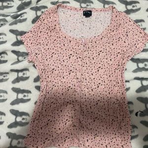 Pink floral ribbed buttoned tshirt